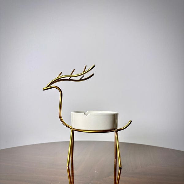 Luxury Golden Reindeer Ceramic Ashtray – Premium Nordic Style Cigarette & Cigar Holder